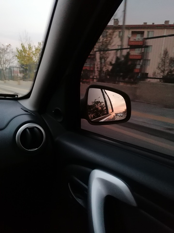 bir zamanlar dışarı çıkmışız