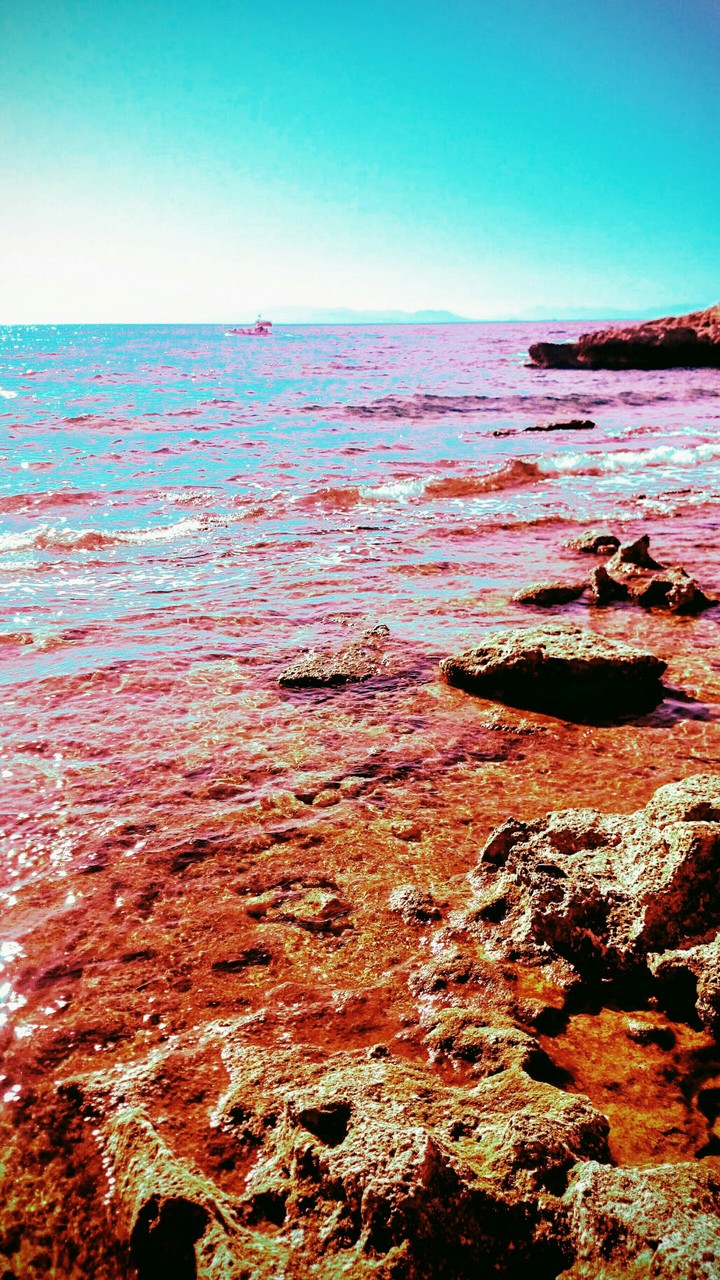 GEOGRAPHIC SPLENDOR