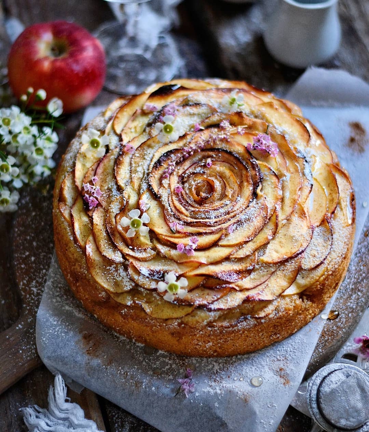 Apple cake