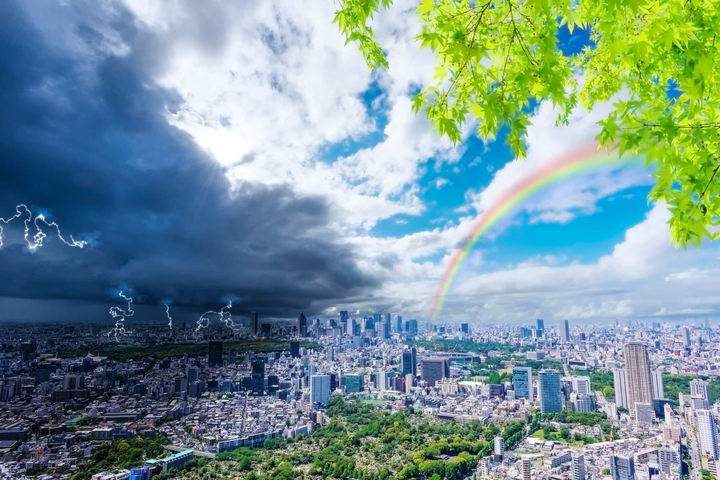 Nature: lightning storm →rainbow after the storms