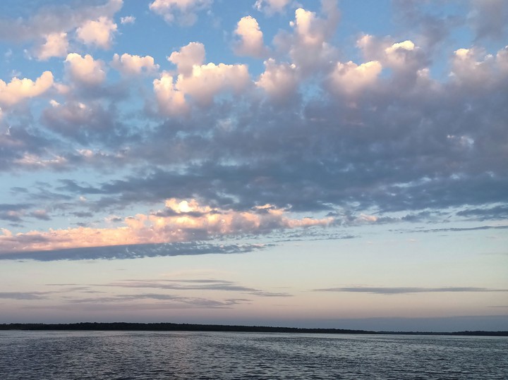 Clouds over the Volga.  Morning 08/21/2021.