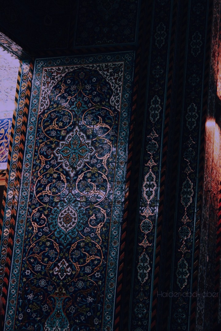 great door islamic motifs