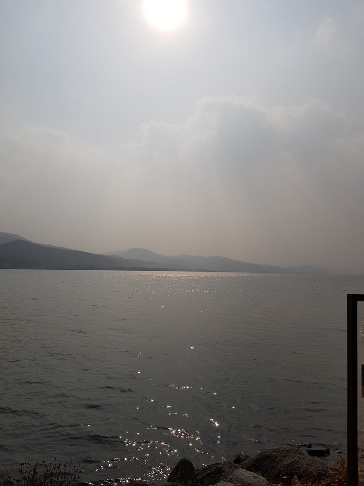 늦가을 강변
