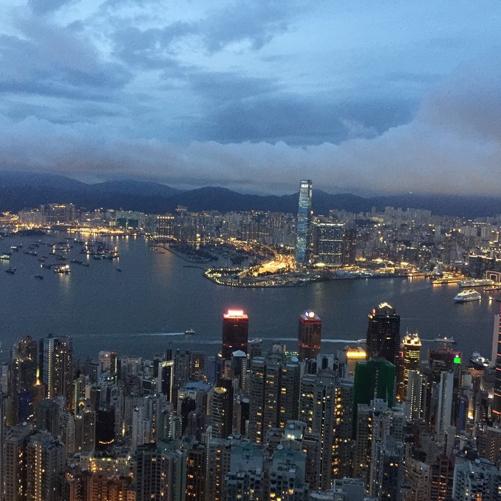 香港