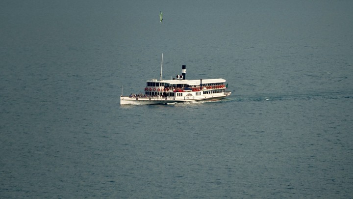 Dampfschiff auf dem Gardasee
