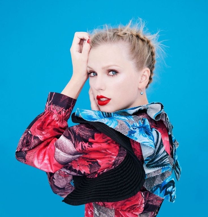 Taylor swift (♡∀♡)
