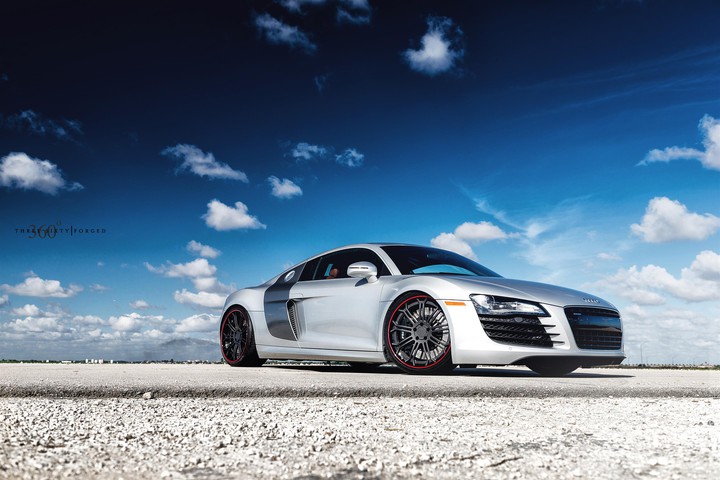 Audi R8
