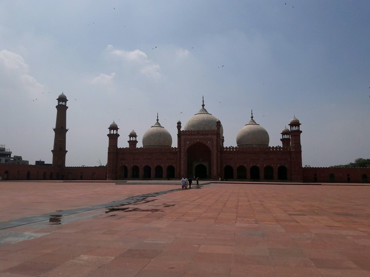 Badshahi Mosque