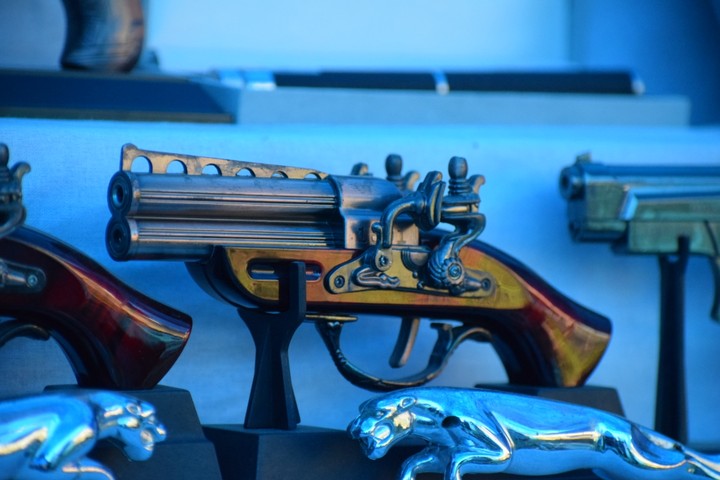 pistol