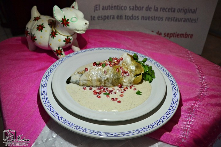 Chile en nogada
