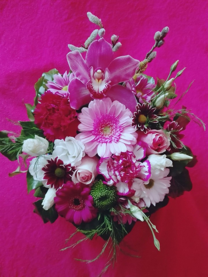 pink bucket