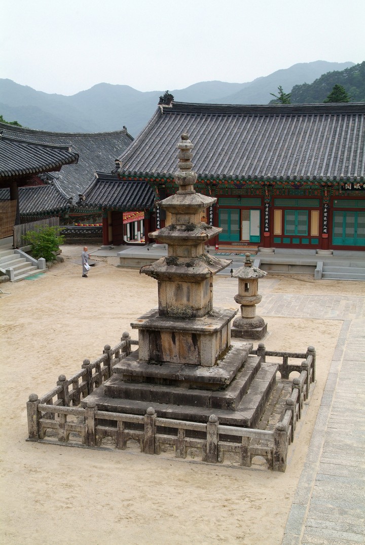 Hwaomsa Temple