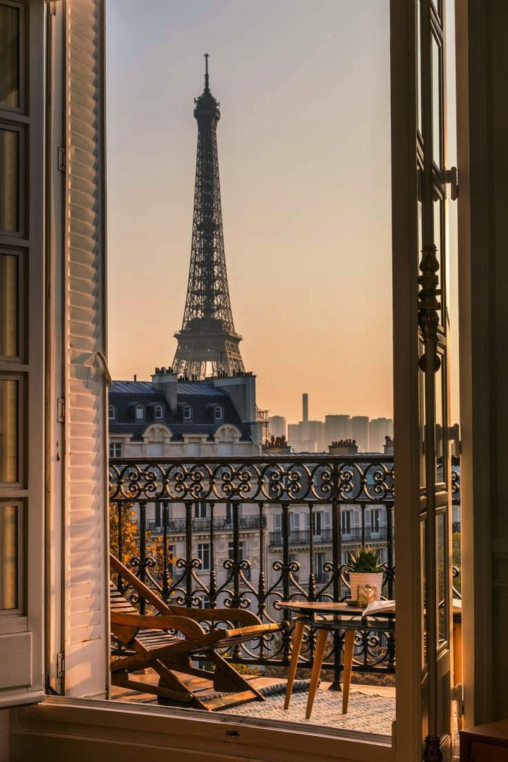 Paris & Eiffel tower