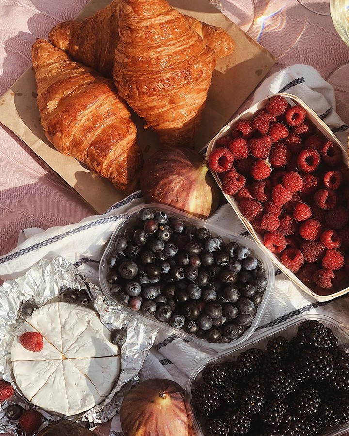 cheese. berries. croissant