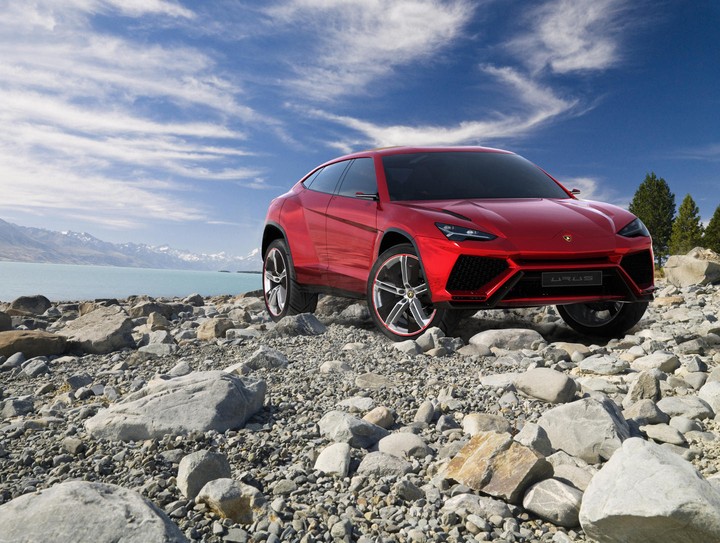 Lamborghini Urus 1900