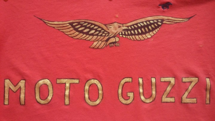logo moto guzzi