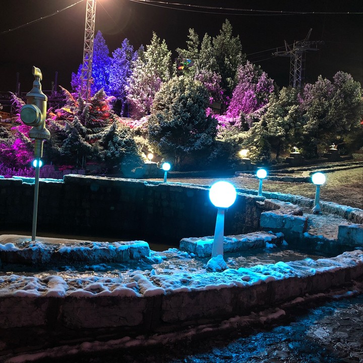 برف در کوه صفه اصفهان