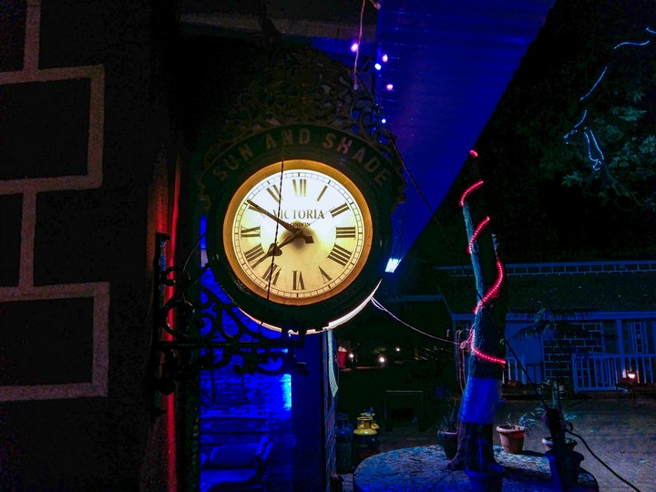 Victoria Clock