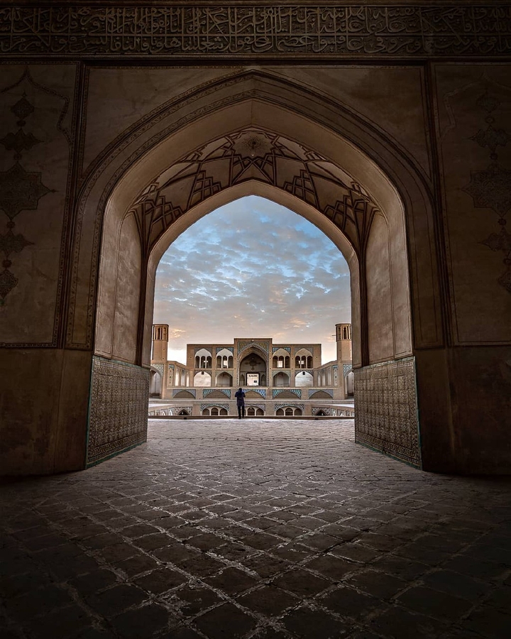 Iran_Agha Bozorg Mosque Wikipedia