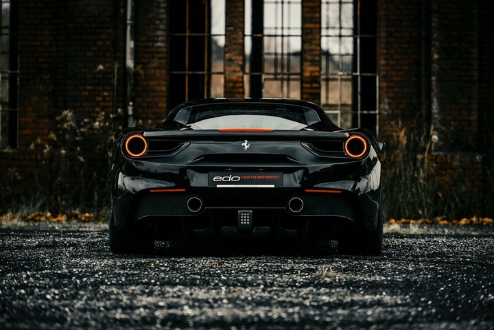 LAMBOGINI