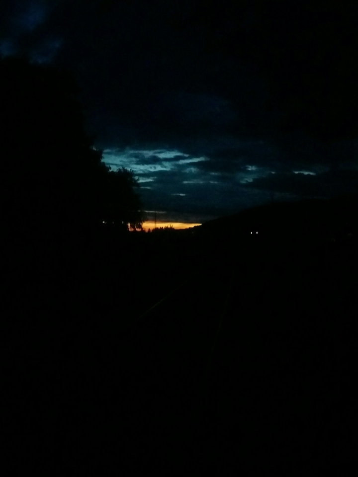 захід