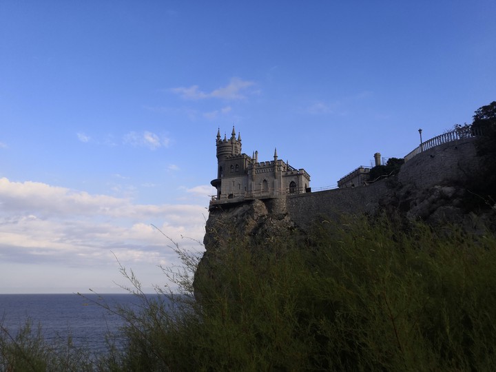 ласточкино гнездо