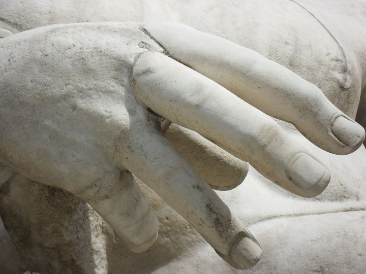 Macro sculpture