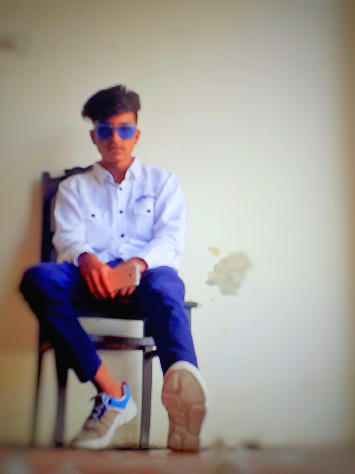 likes photo