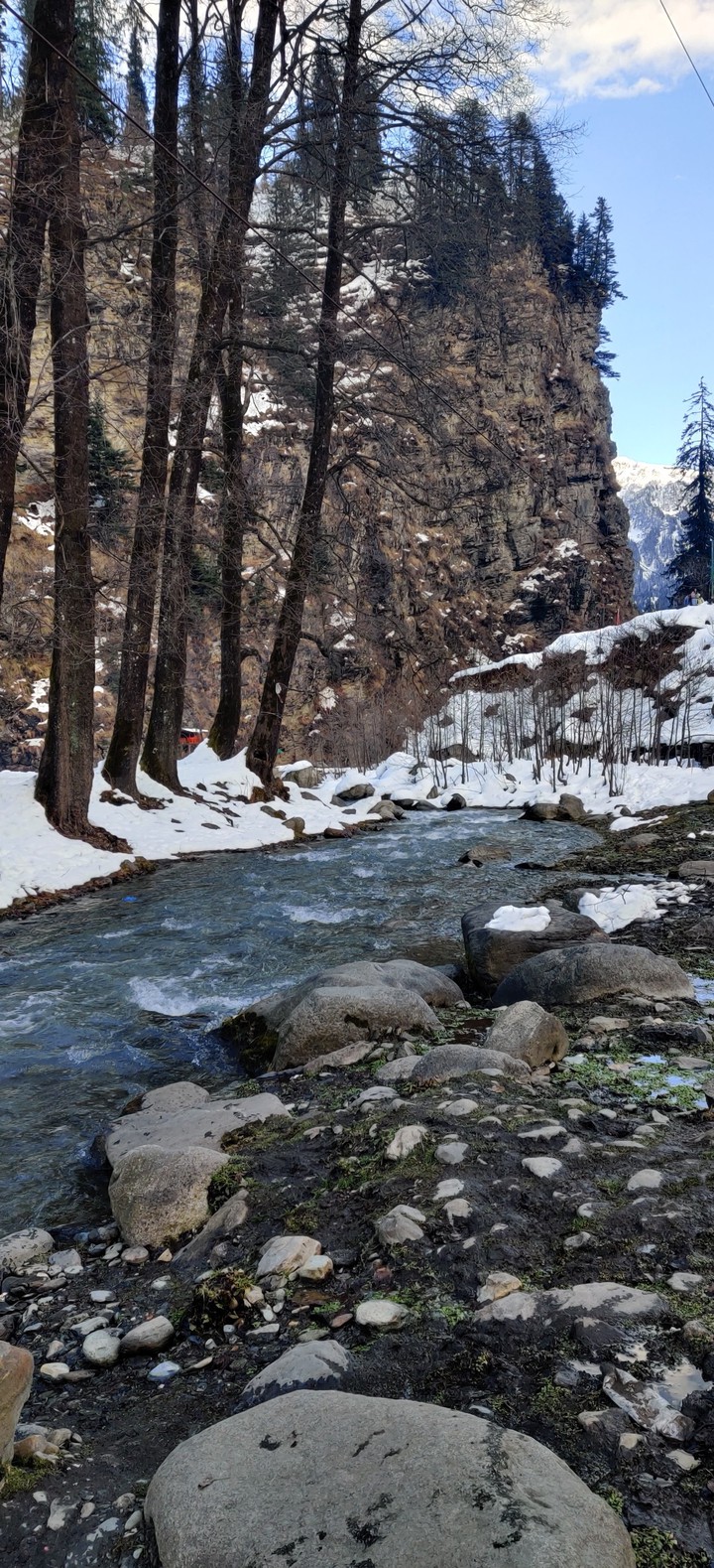 Stream n Snow