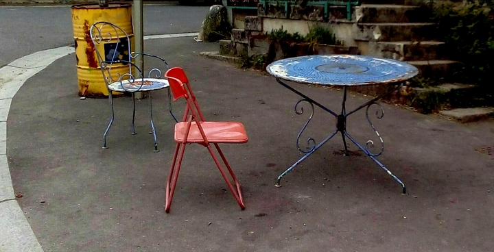 .