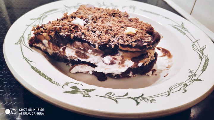 Biscuit cake