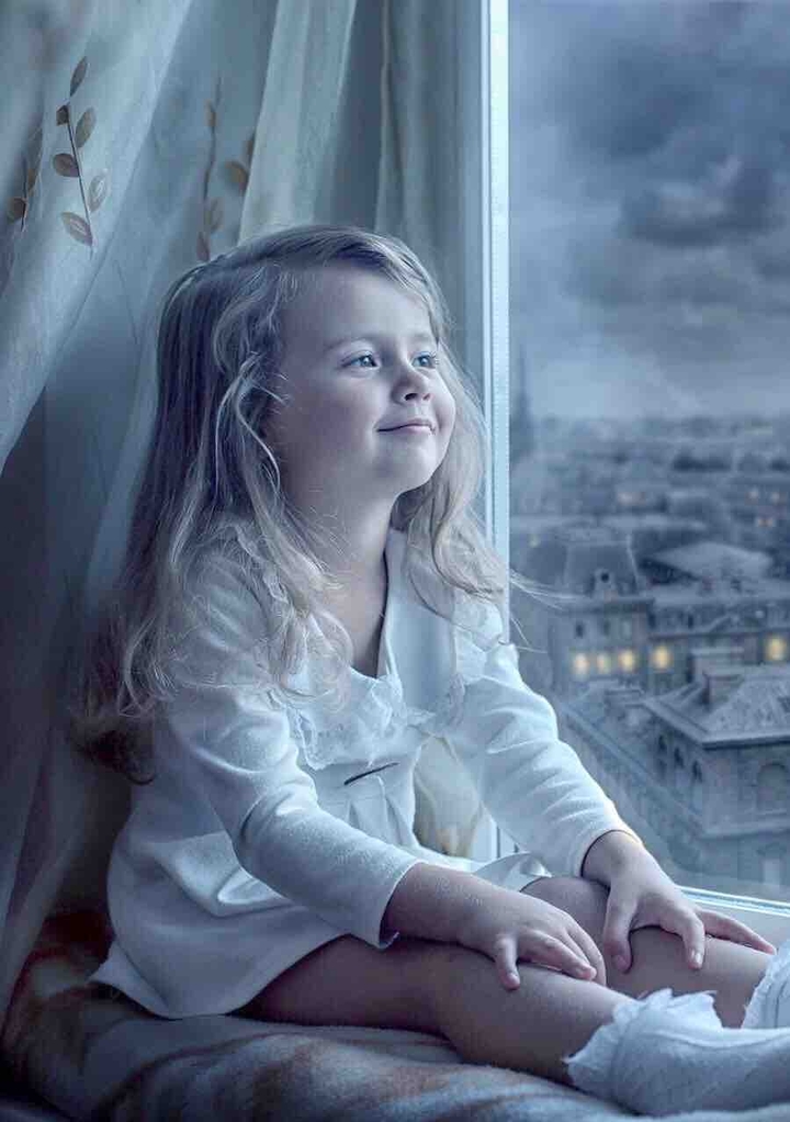 this beautiful girl like me when i was young ??