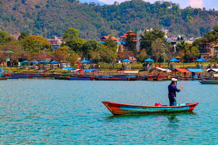 fewa lake
