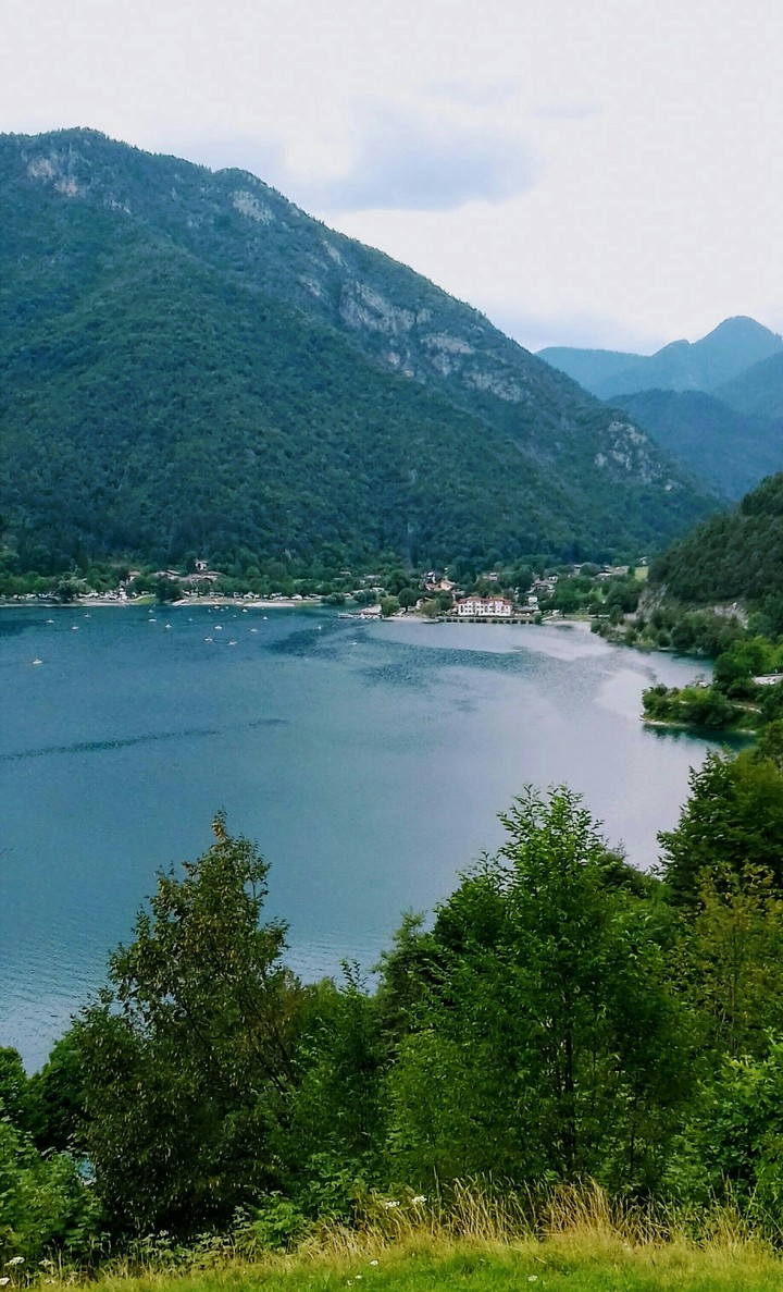 montagie più lago