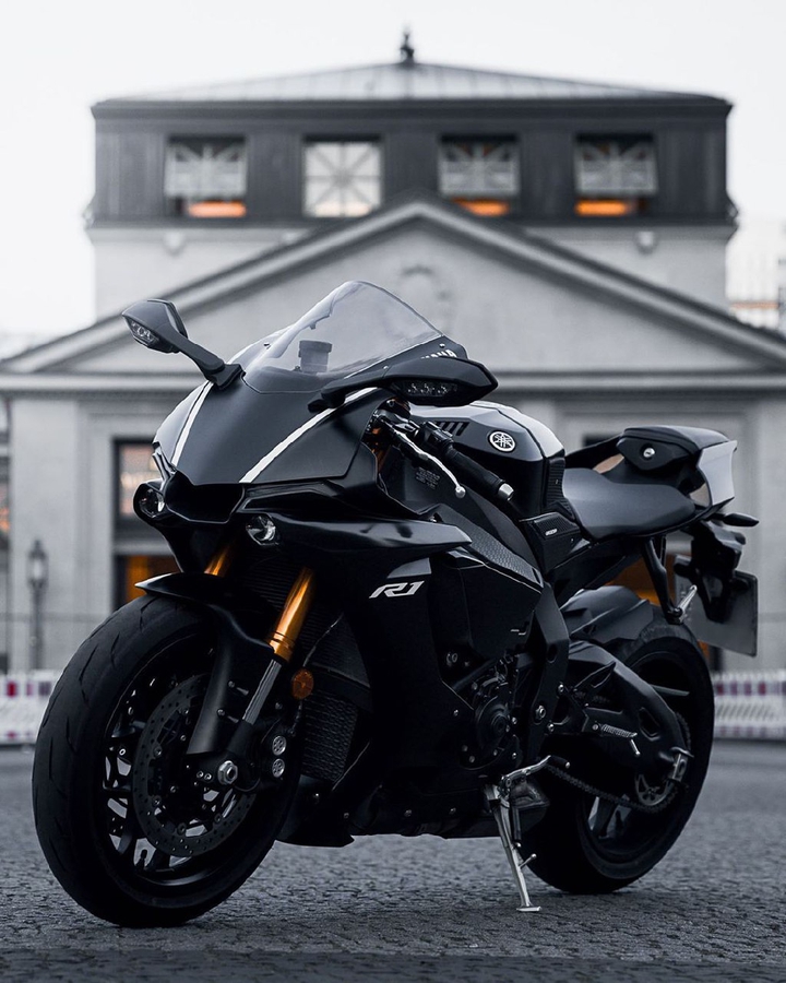 yamaha e1
