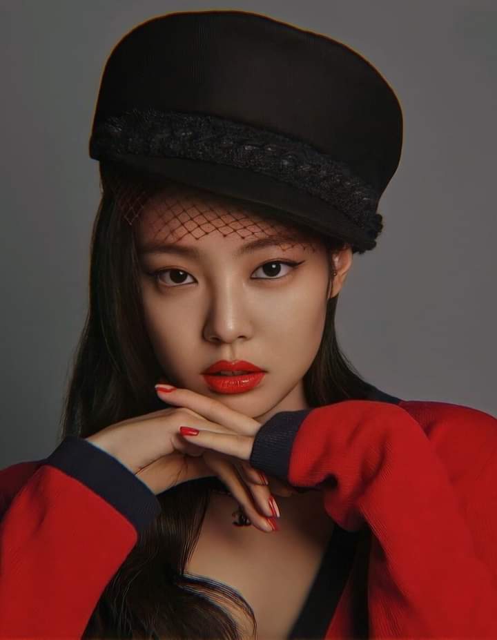 jennie kim in red lipstick>>> (2)