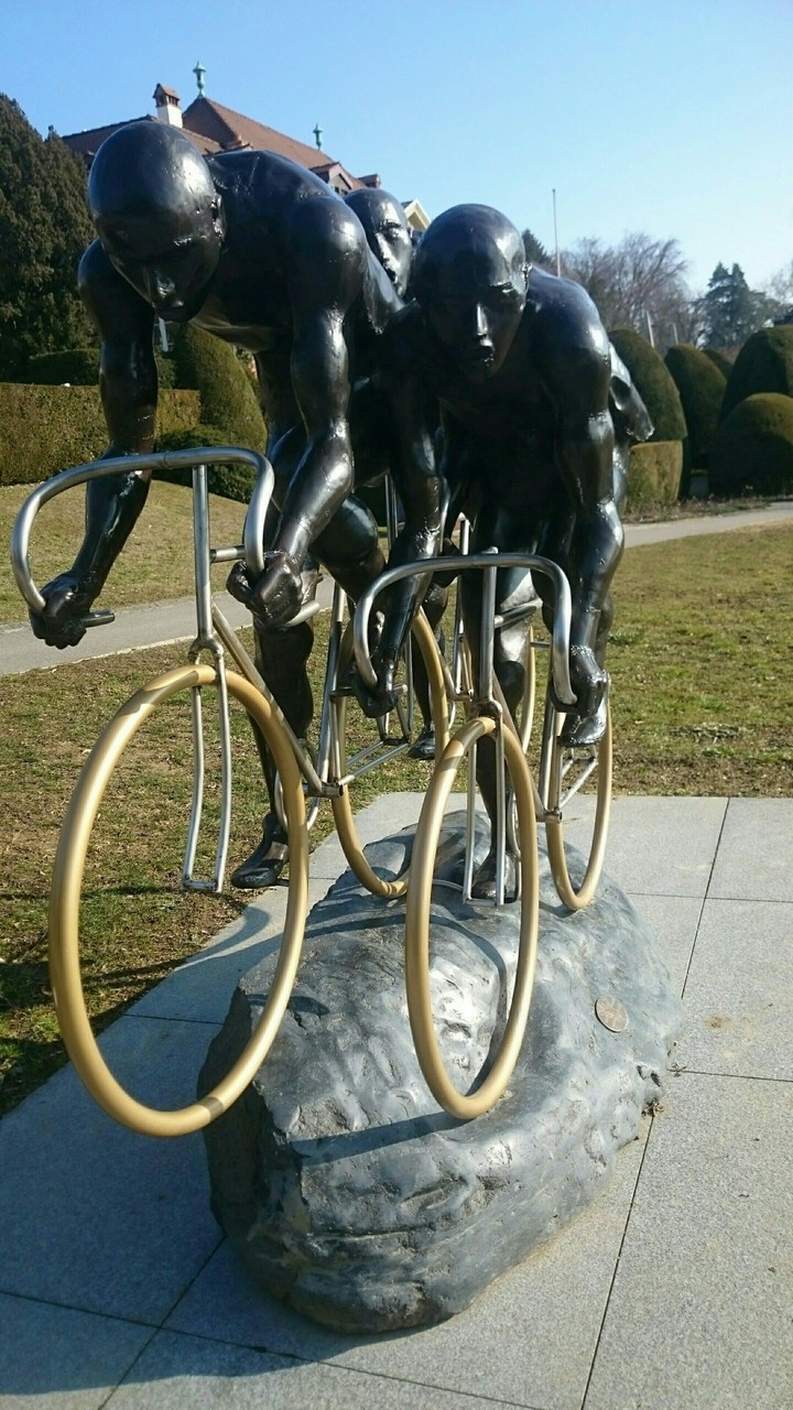 AMAZING CRAFTSMANSHIP