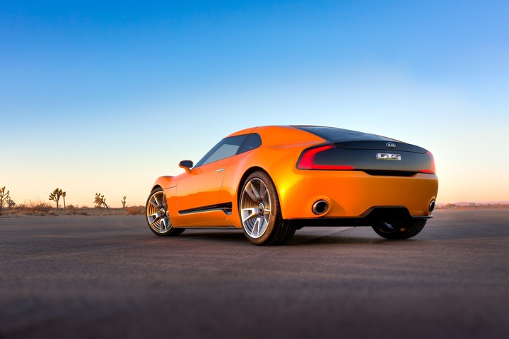 ❤️beautiful orange KIA❤️