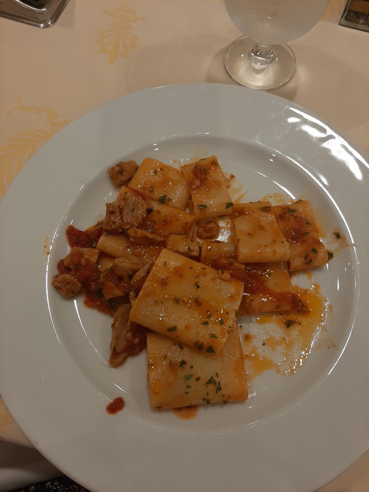 paccheri al tonno fresco e origano