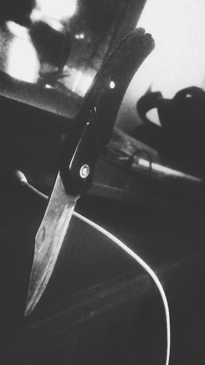 knife