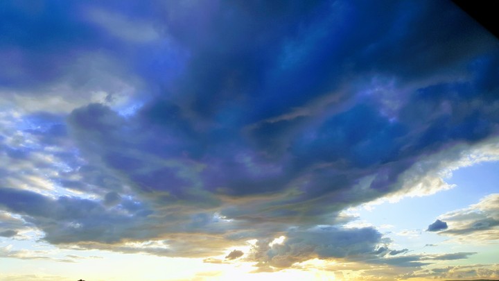 salford cloudy sky