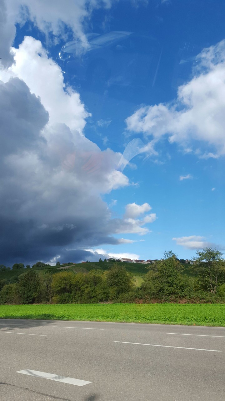 sky; dark and light