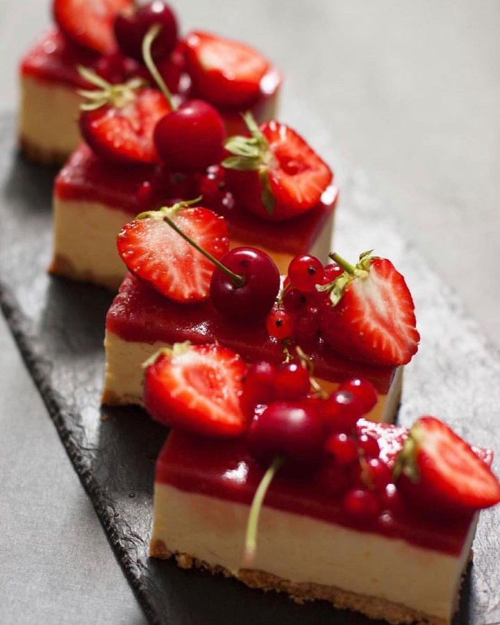 cakes with fruit