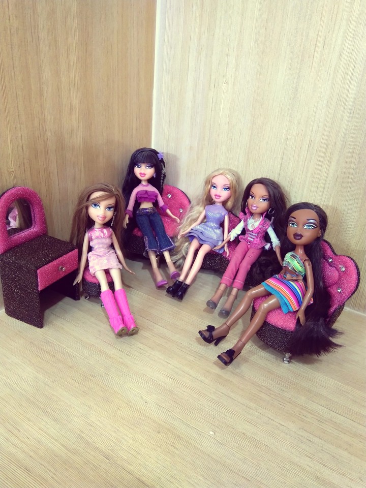 Bratz, the girls with a passion for fashion!