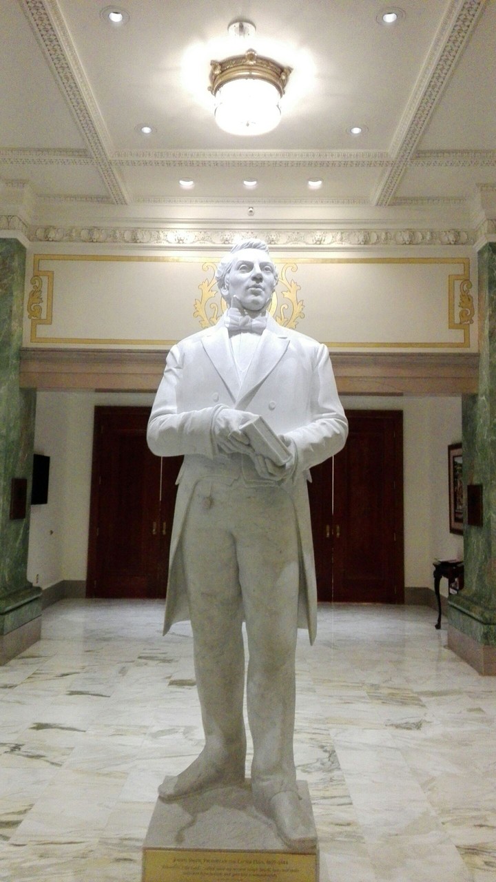 Joseph Smith's statue