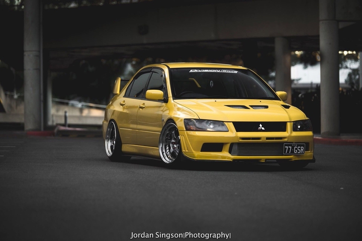 Mitsubishi King