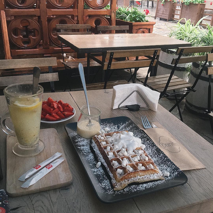 Cafe