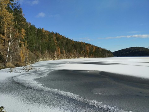 Winter Is Coming. Kiolim lake.