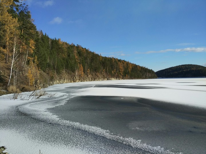 Winter Is Coming. Kiolim lake.