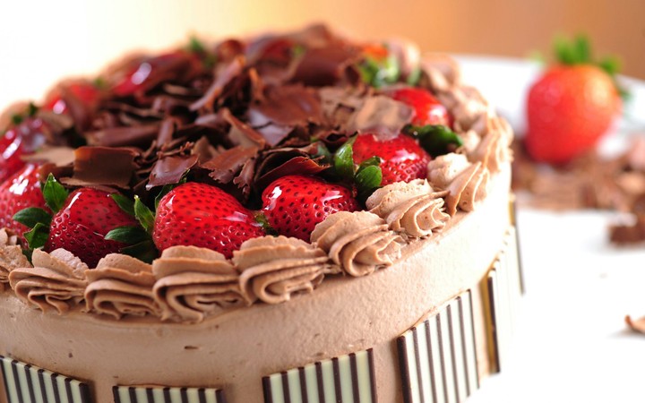 Strawberry Chocolate Mash Cake :)